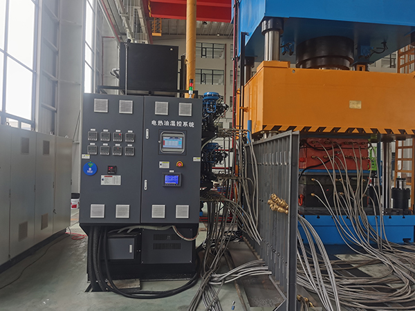 復(fù)合材料油溫機(jī) 復(fù)合材料油溫機(jī)