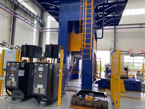 模壓成型模溫機